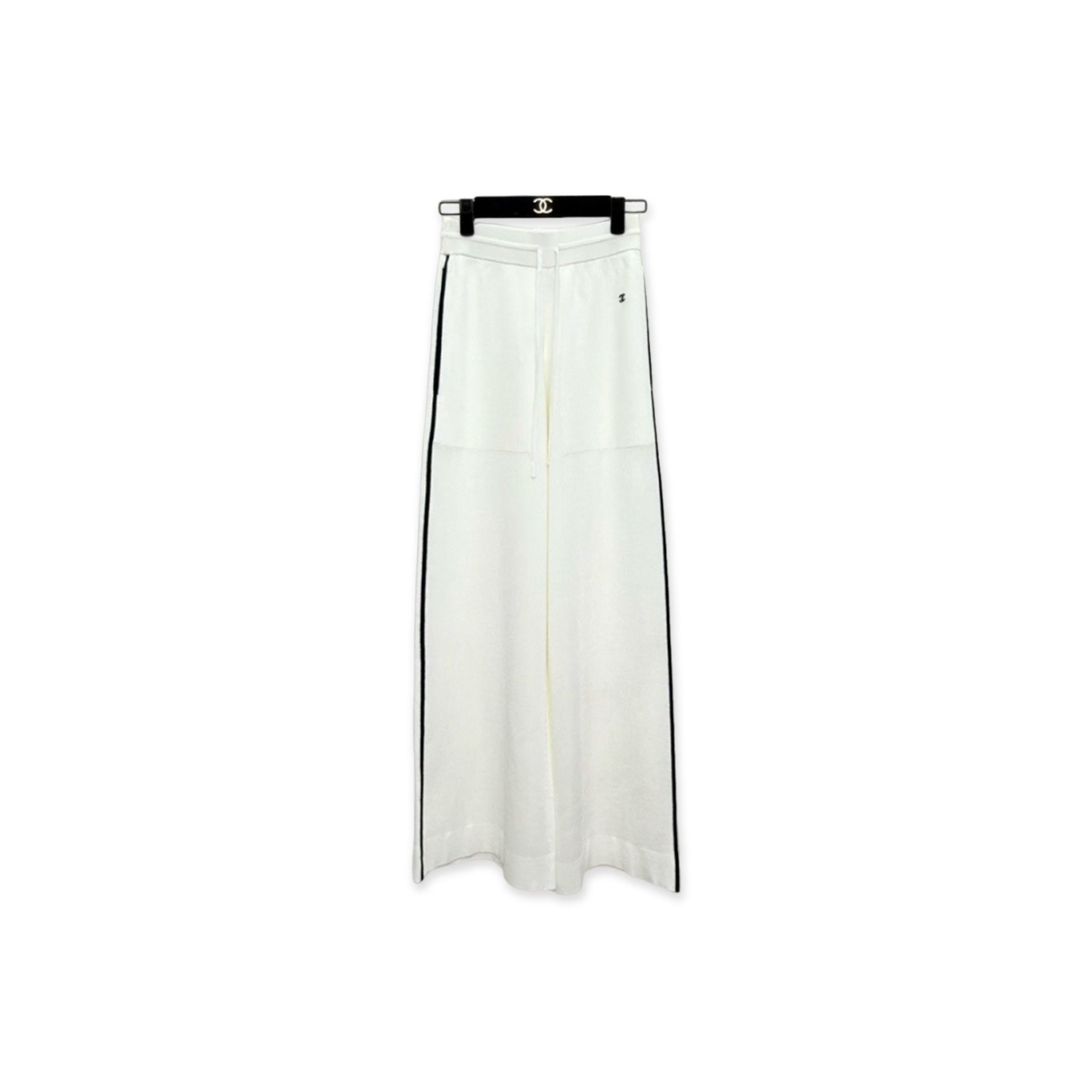 CHANEL WHITE LONG-SLEEVED LOUNGE PANTS